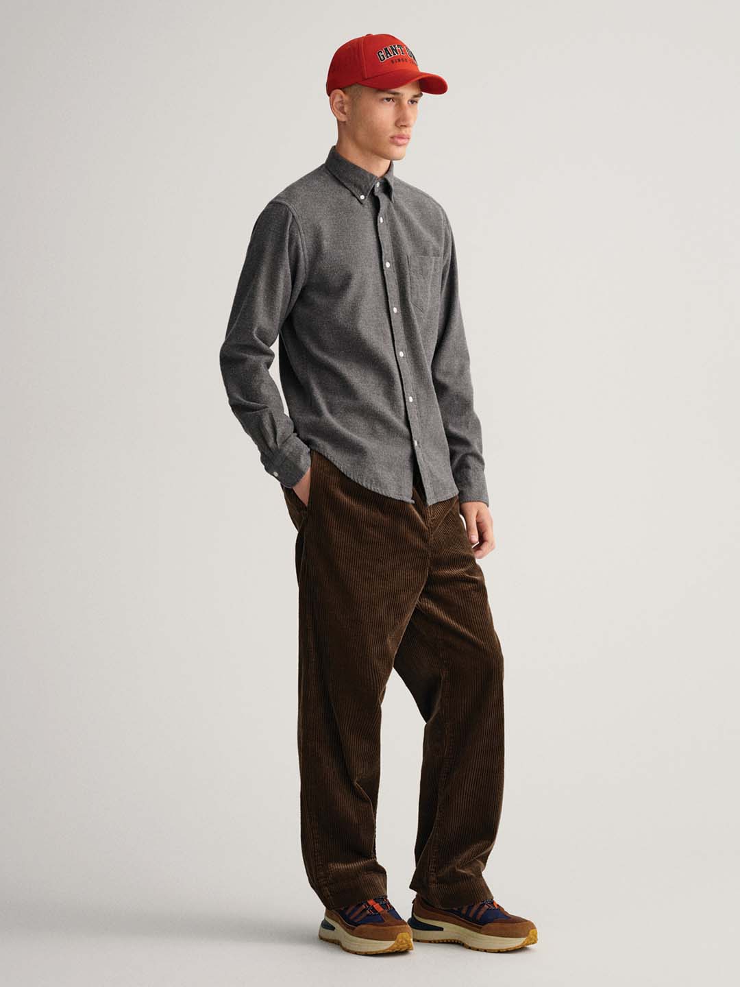 Grey Shirt Matching Pants: Best Combinations & Style Guide