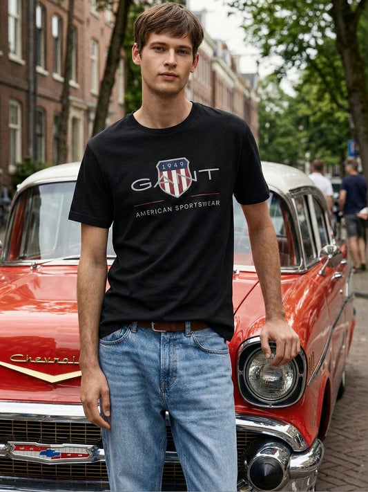 Gant Men Black Printed Regular Fit Archieve Shield T-Shirt