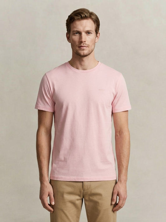 Gant Men Pink Solid Regular Fit T-Shirt