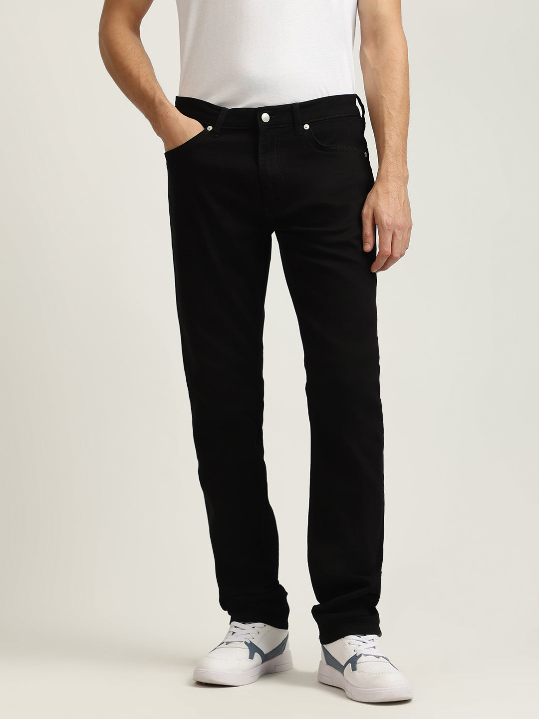 Shop Gant Men Solid Mid-Rise Jeans GANT India