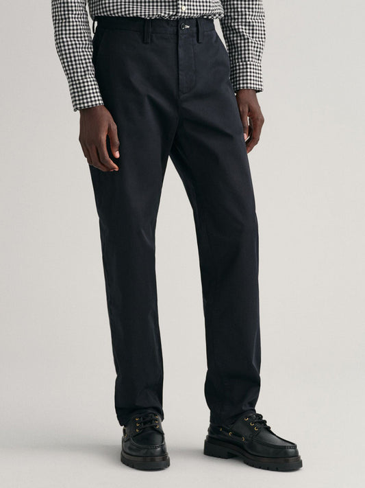 Gant Men Black Regular Fit Solid Trouser