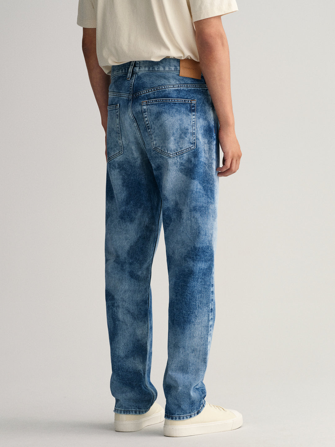 Gant Men Bleached Heavy Fade Clean Look Pure Cotton Jeans