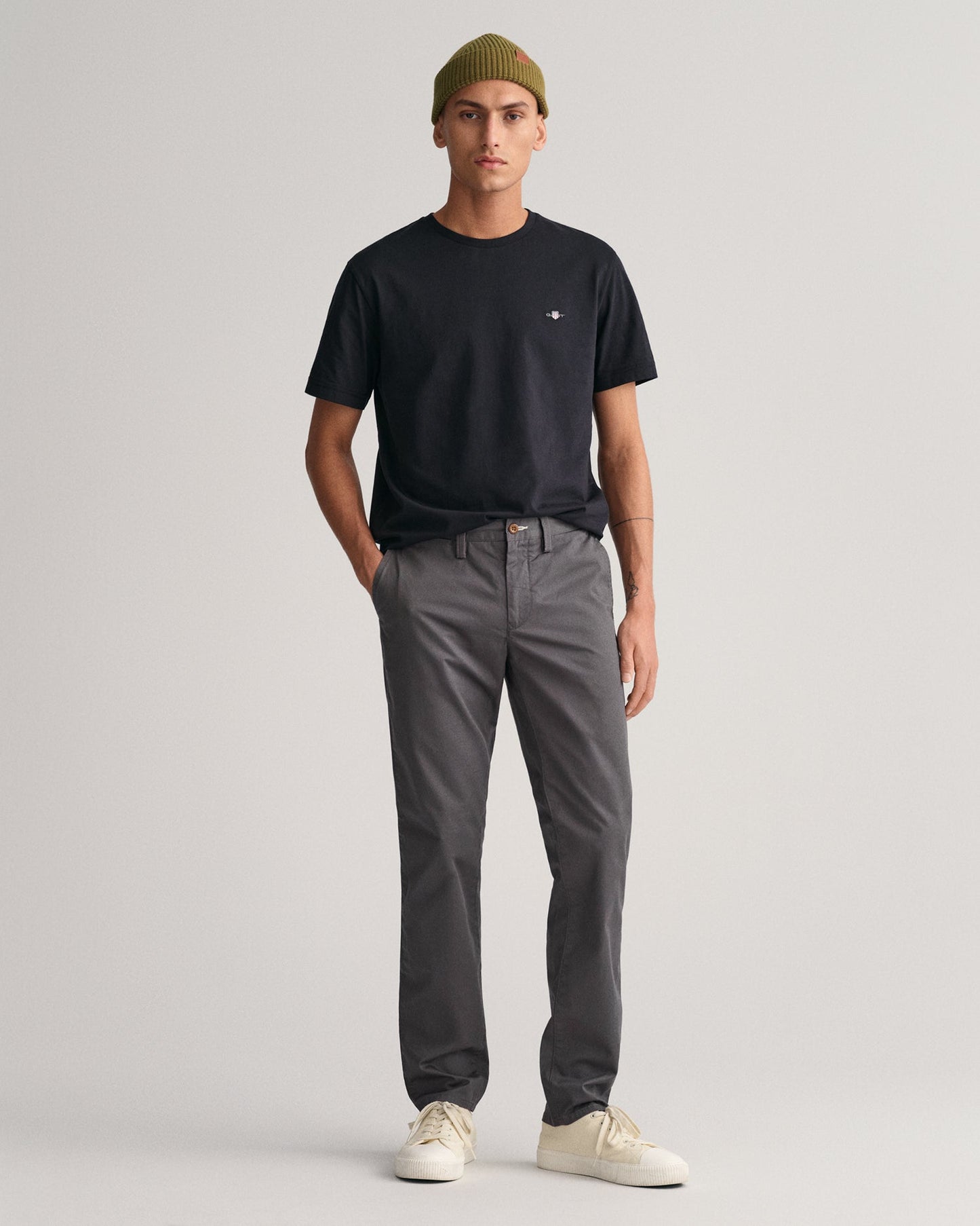 Gant Men Grey Solid Slim Fit Trouser