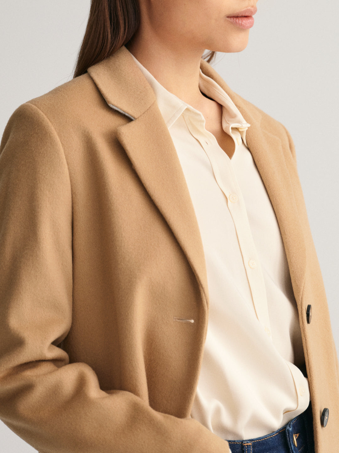 Gant Women Solid Notched Lapel Full Sleeves Overcoat