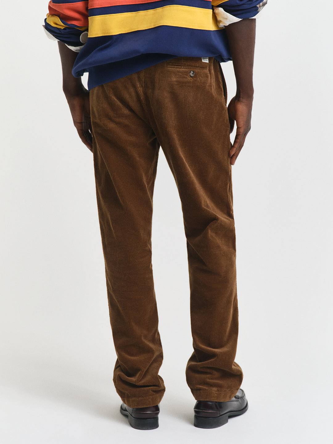 Gant Men Brown Regular Fit Solid Trouser