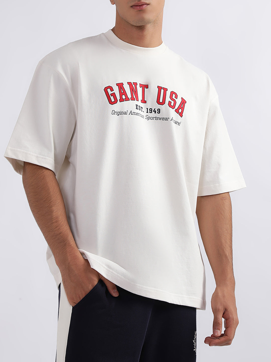 Gant Cream Logo Relaxed Fit T-Shirt