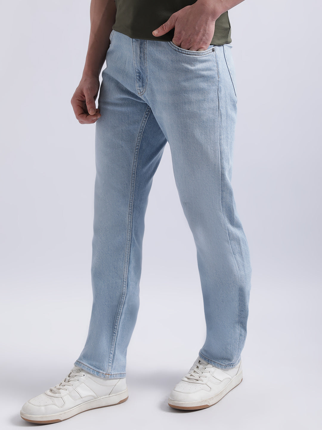 Gant Men Mid-Rise Heavy Fade Clean Look Jeans