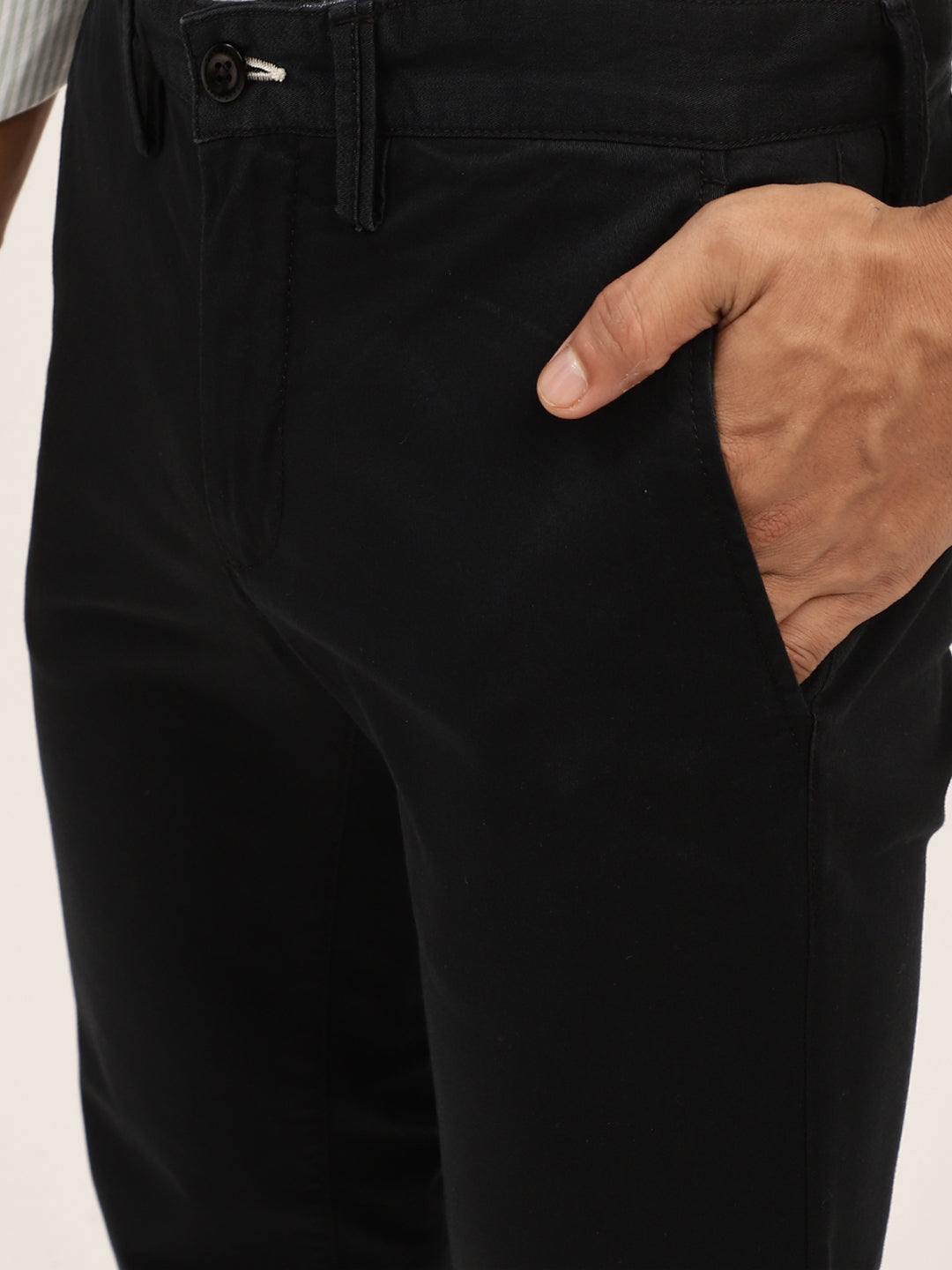 Gant Men Black Slim Fit Trousers