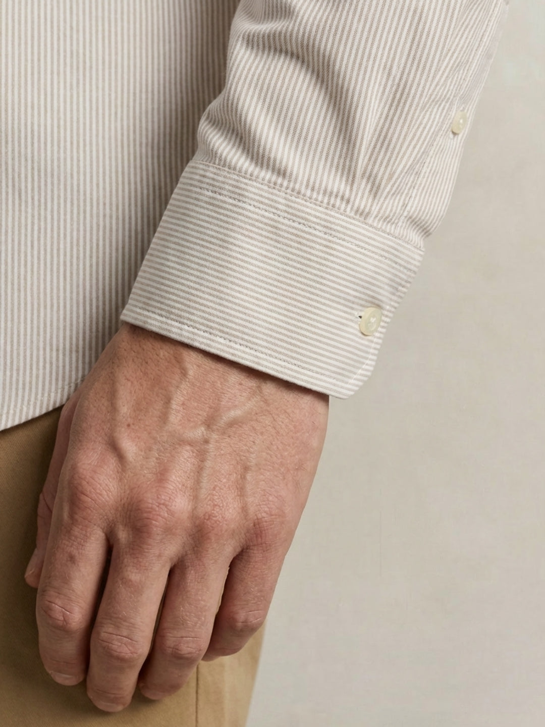 Gant Men Beige Striped Regular Fit Classic Poplin Shirt