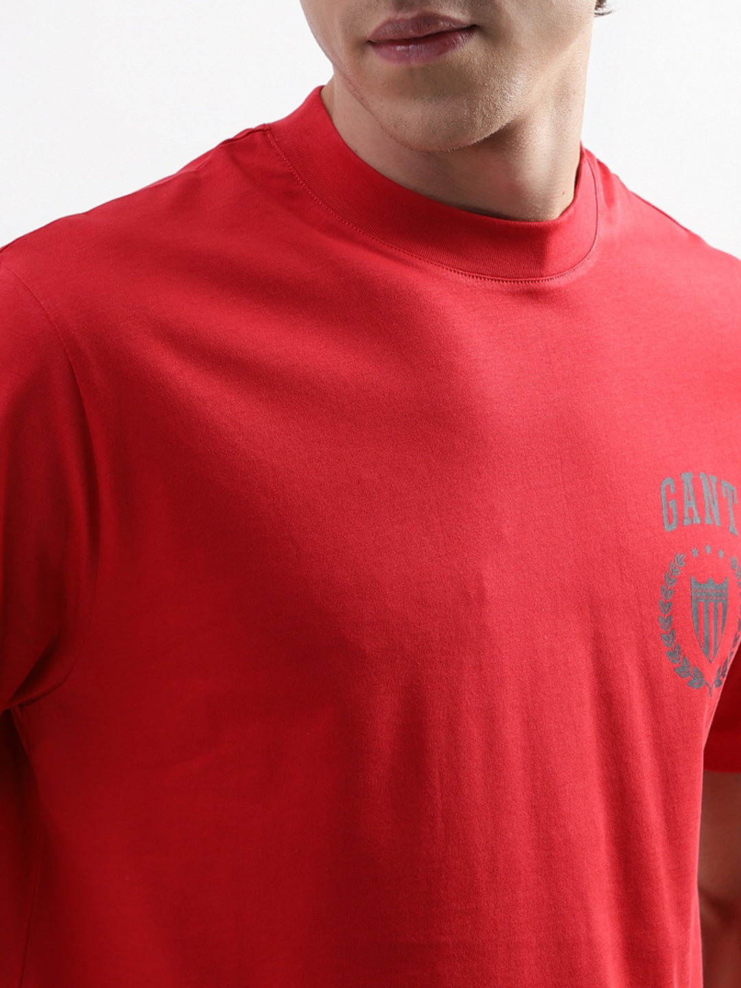 Gant Red Logo Relaxed Fit T-Shirt