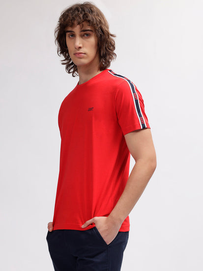 Gant Men Red Solid Round Neck Short Sleeves T-shirt