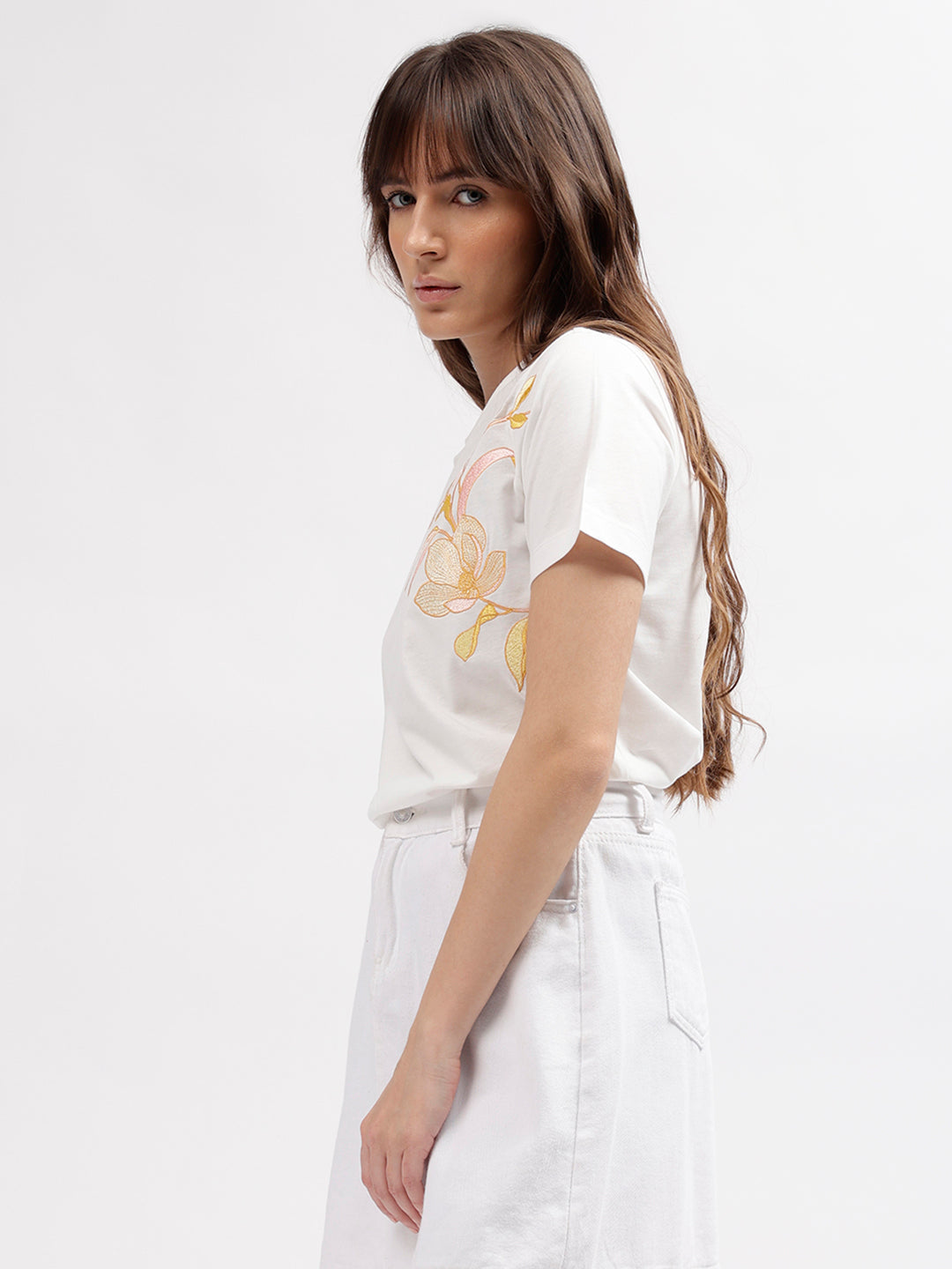 Gant Women White Embroidered Round Neck Short Sleeves T-shirt