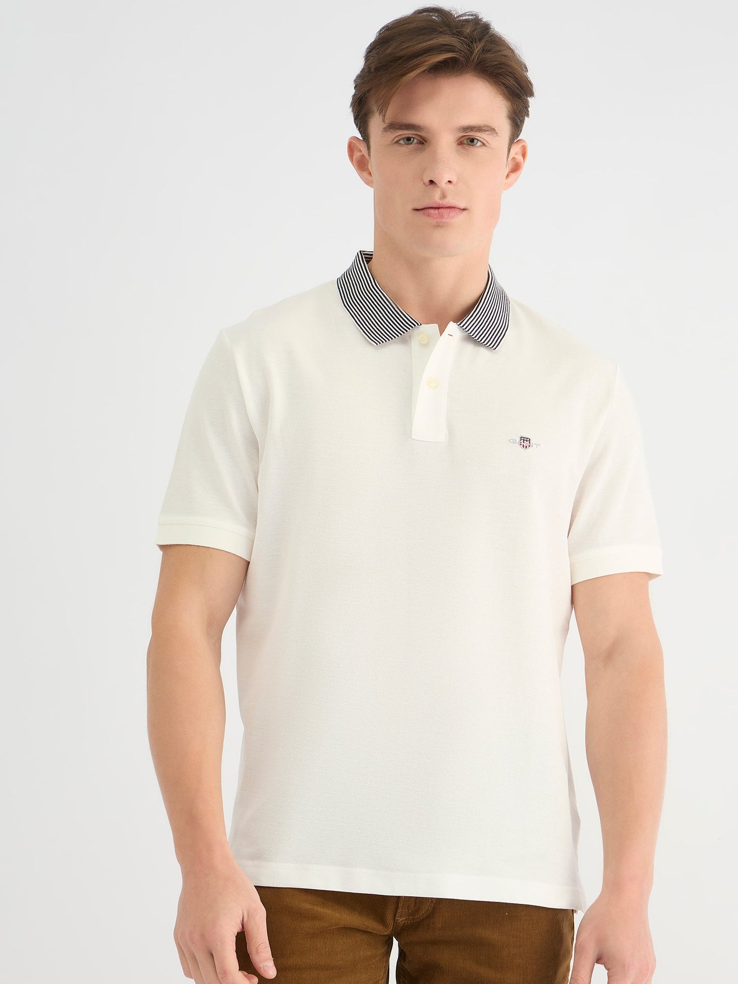 Gant Men White Regular Fit Solid Polo Tshirt