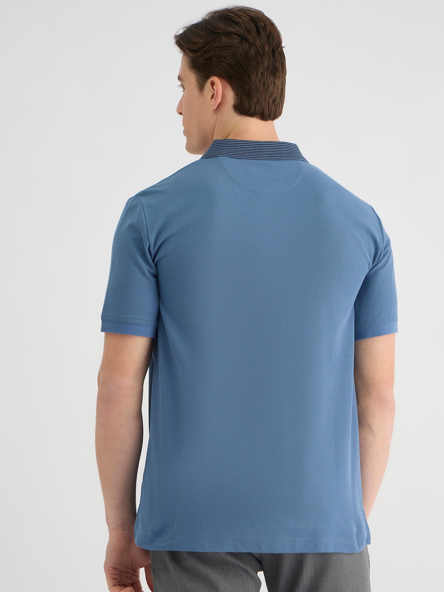 Gant Men Blue Regular Fit Solid Polo Tshirt