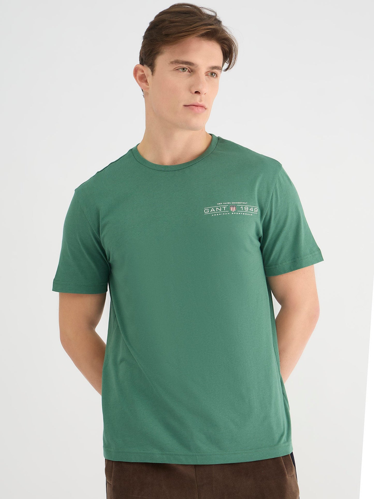 Gant Men Green Regular Fit Solid Crew Neck Tshirt