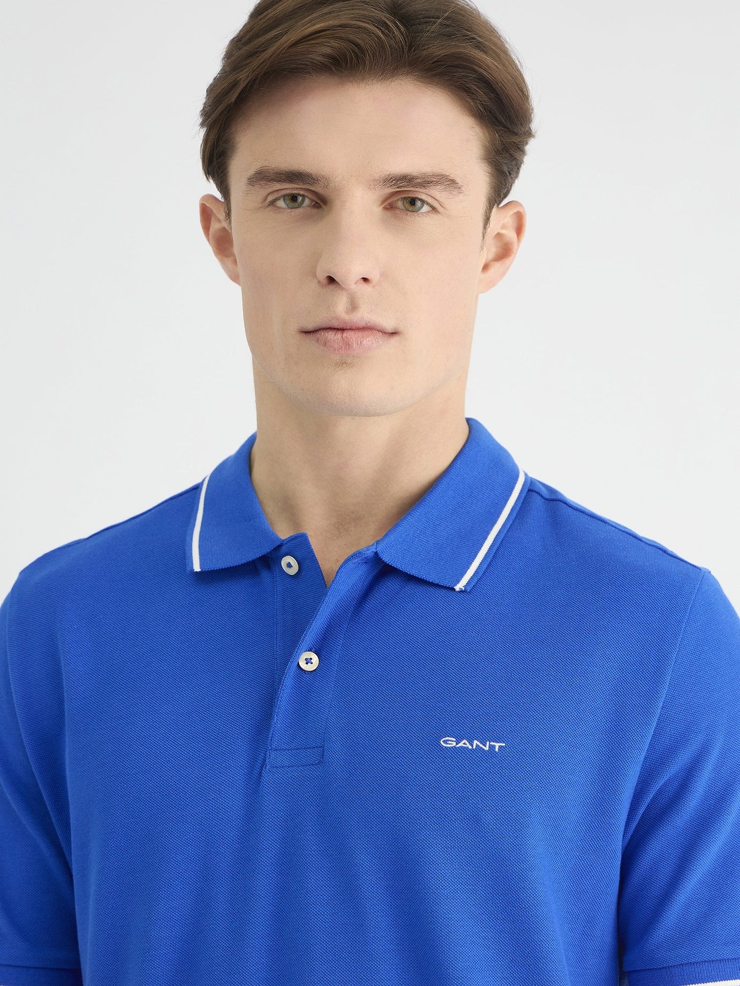 Gant Men Blue Regular Fit Solid Polo Tshirt