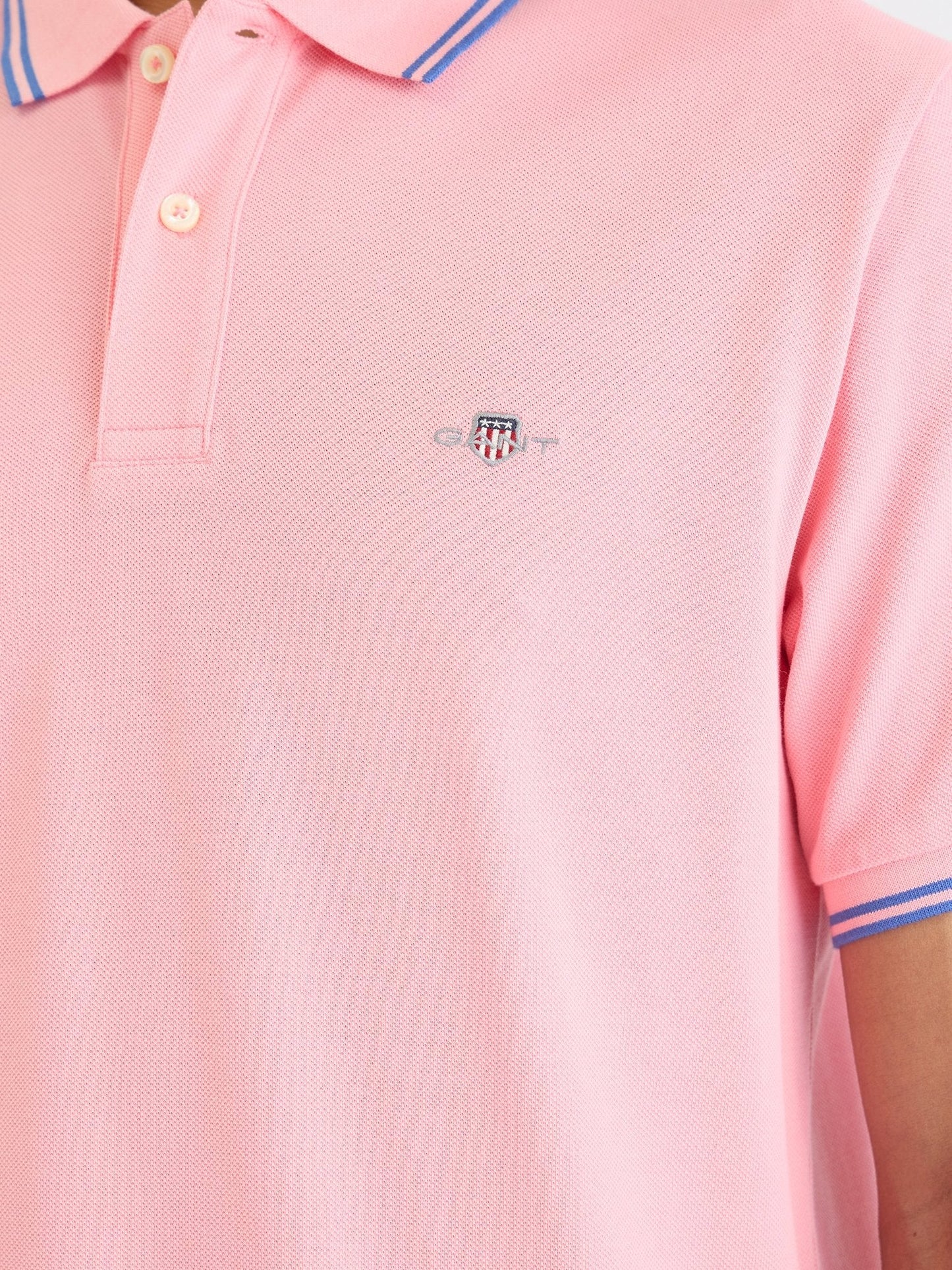 Gant Men Pink Solid Polo Tshirt