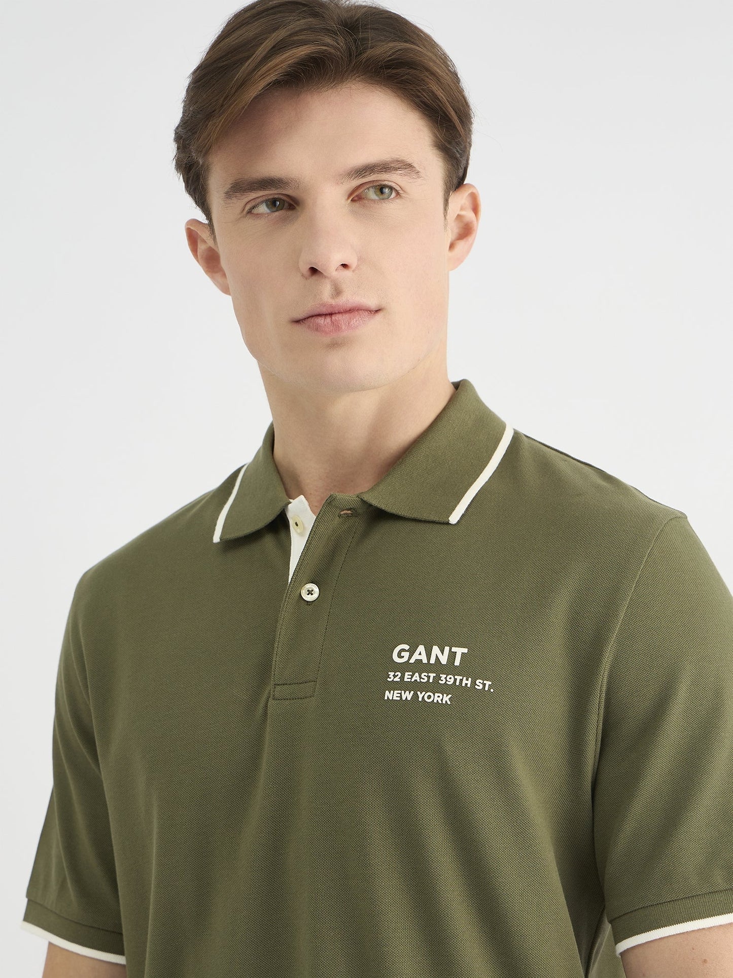Gant Men Green Regular Fit Solid Polo Tshirt