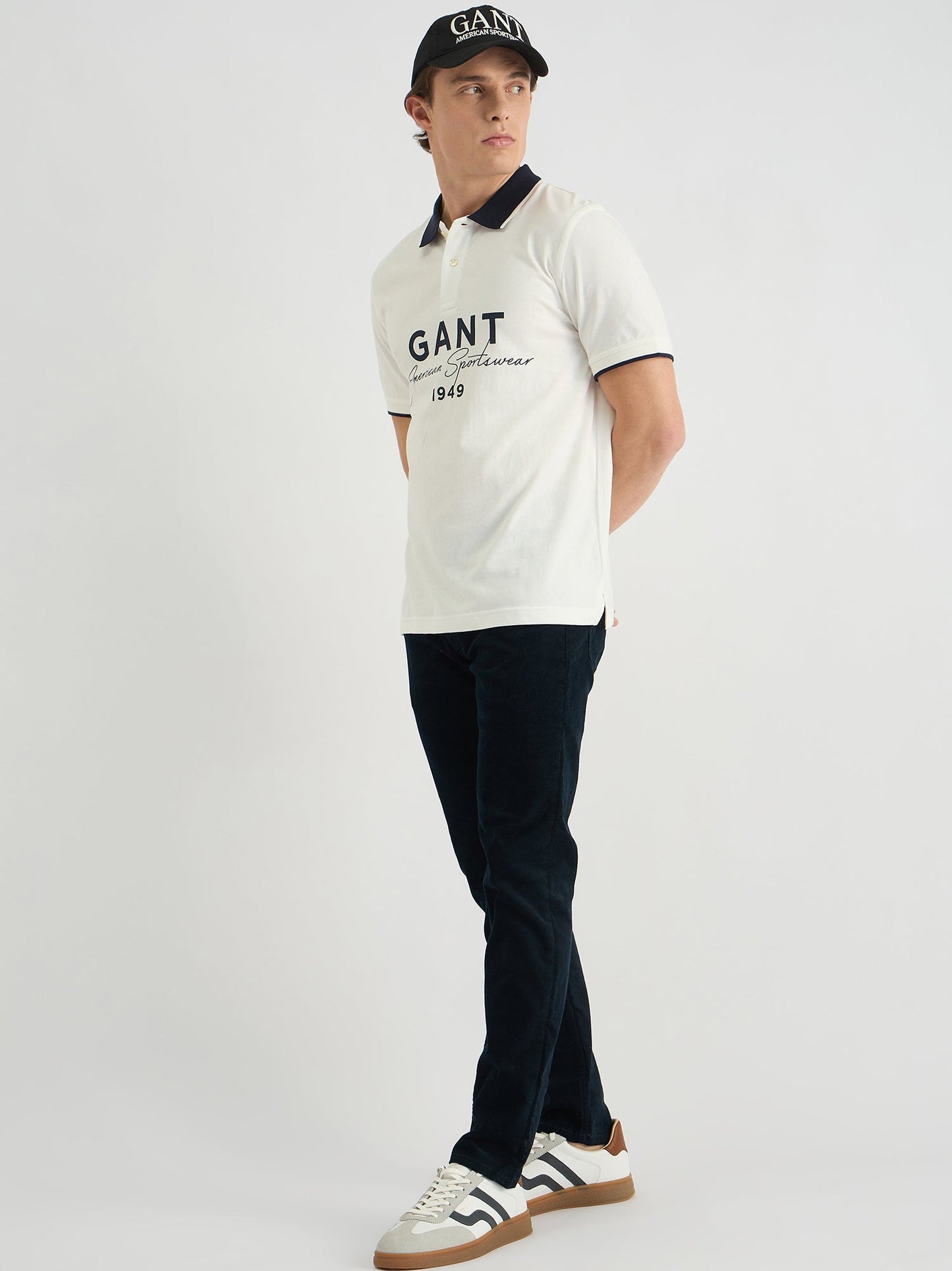 Gant Men White Regular Fit Solid Polo Tshirt