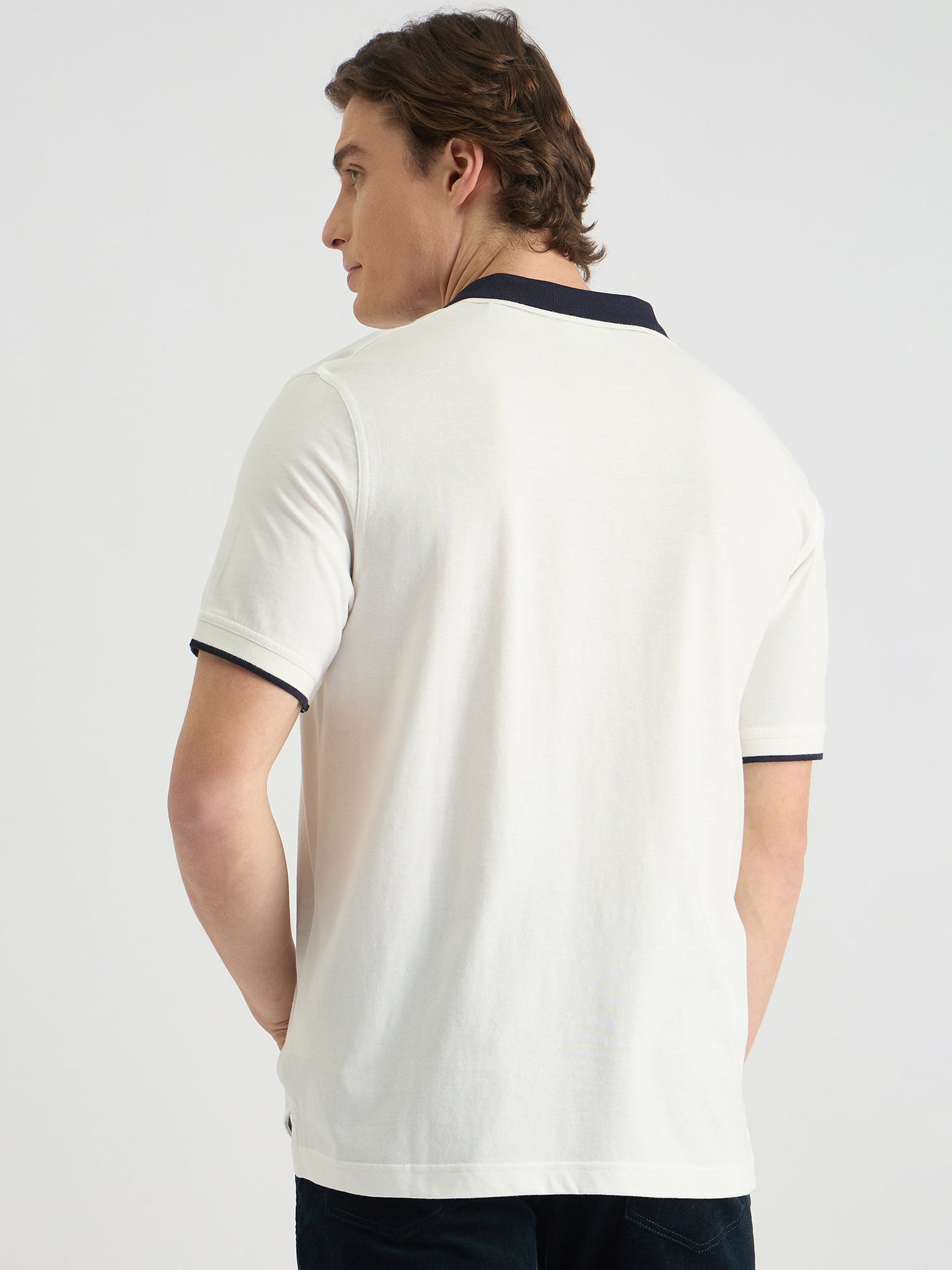 Gant Men White Regular Fit Solid Polo Tshirt