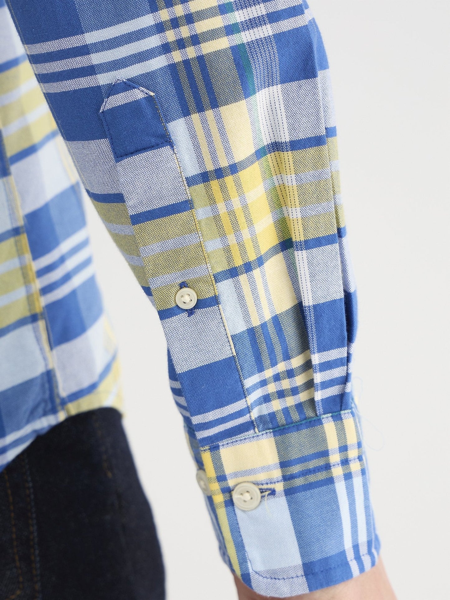 Gant Men Blue Regular Fit Checks Collar Neck Shirt