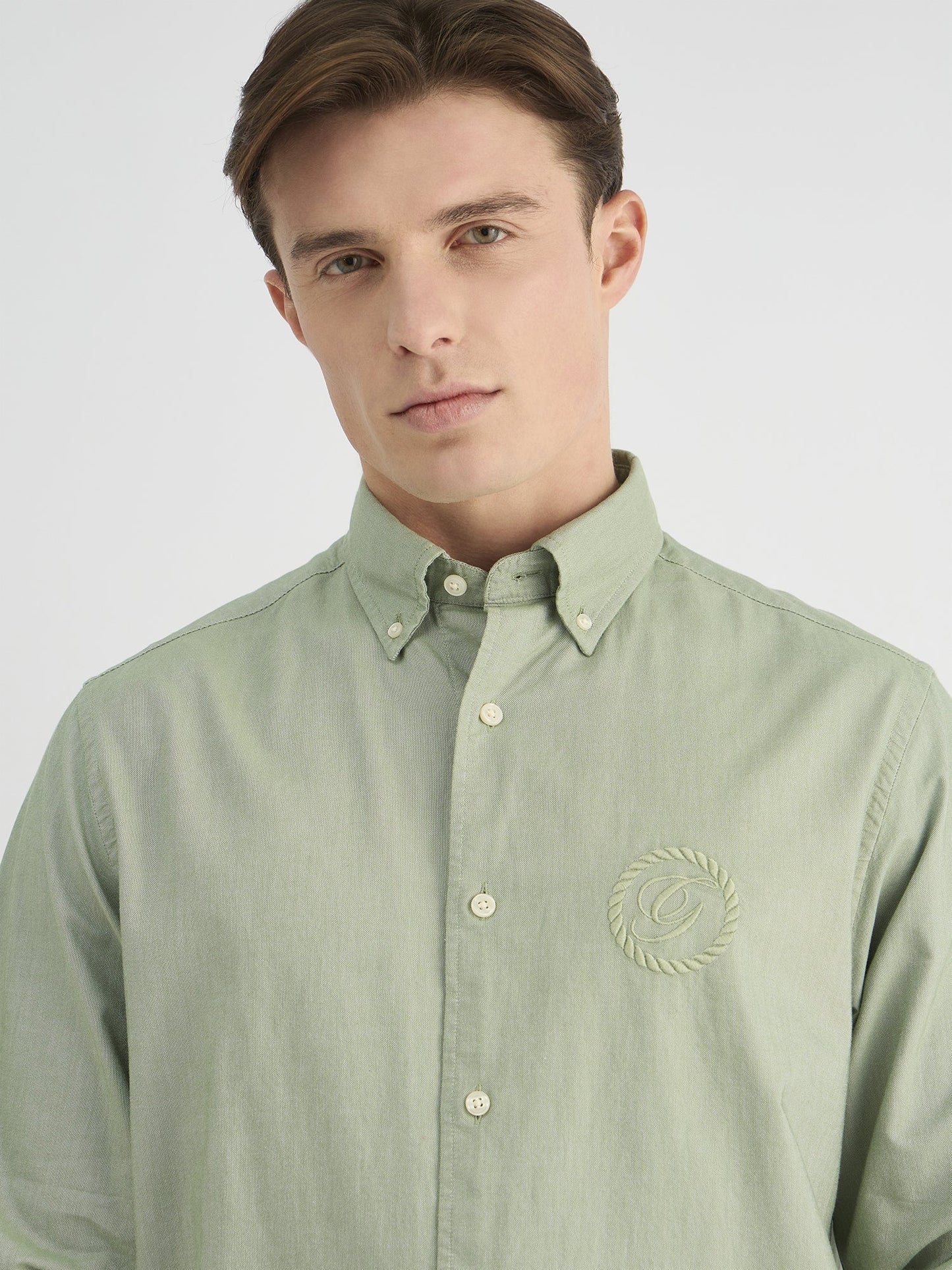 Gant Men Green Regular Fit Solid Collar Neck Shirt