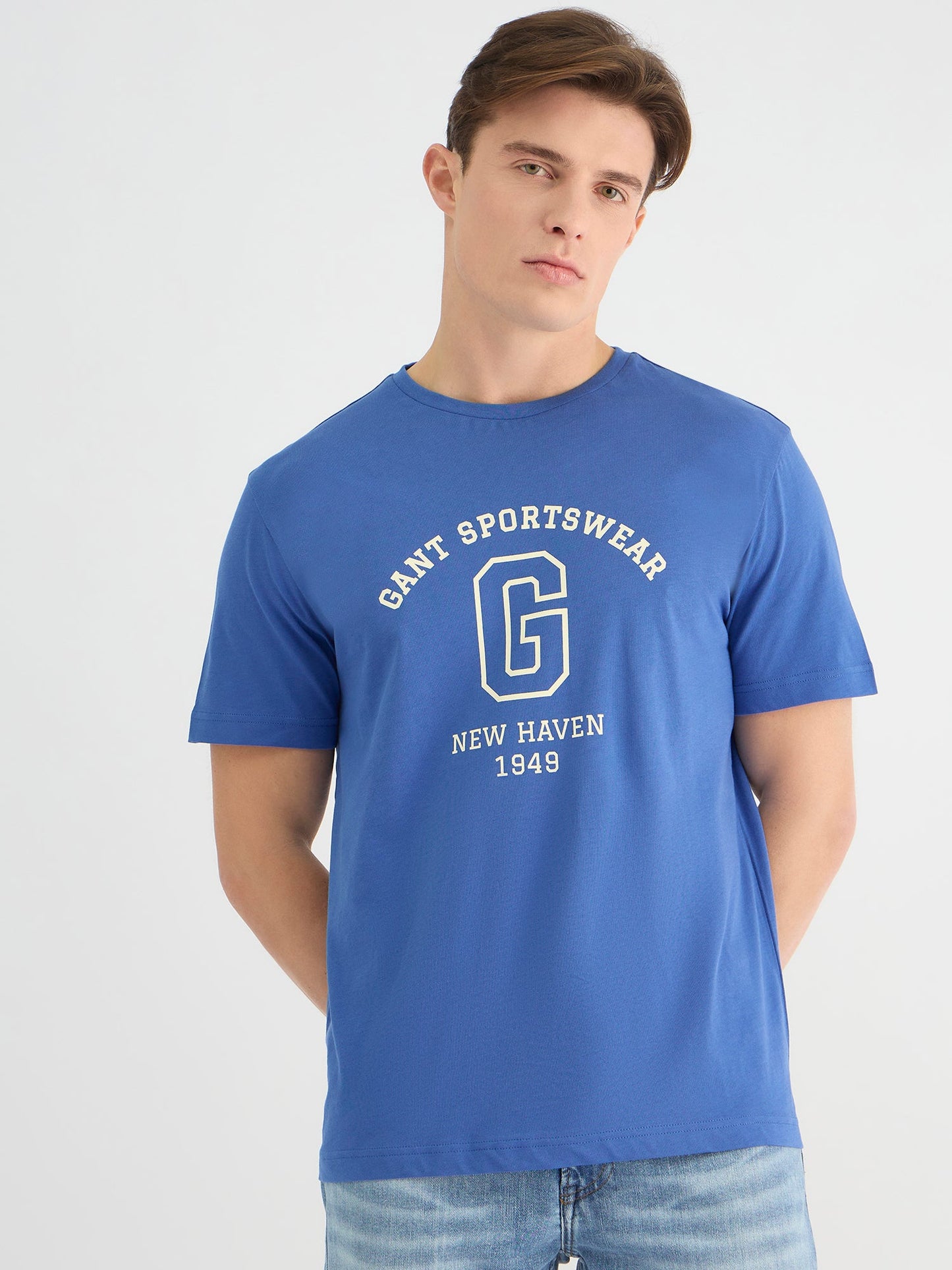 Gant Men Blue Regular Fit Solid Round Neck Tshirt