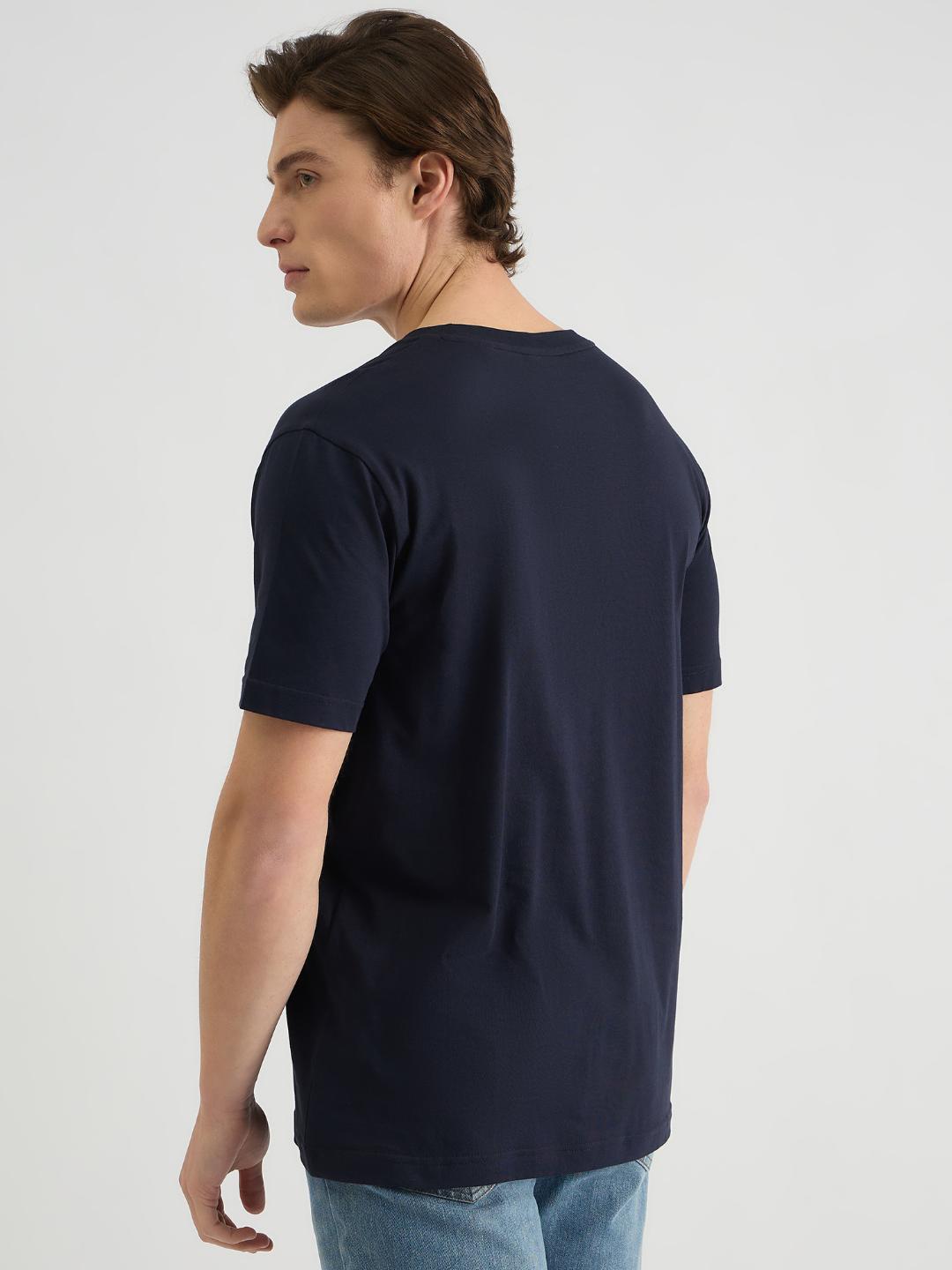 Gant Men Blue Regular Fit Solid Crew Neck Tshirt
