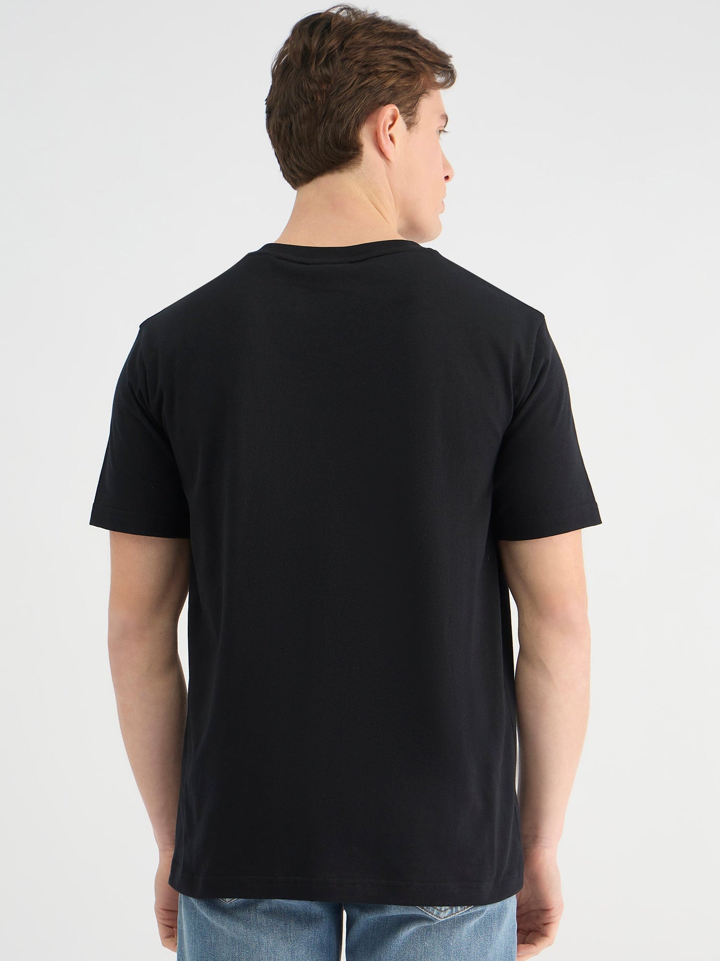 Gant Men Black Regular Fit Solid Crew Neck Tshirt