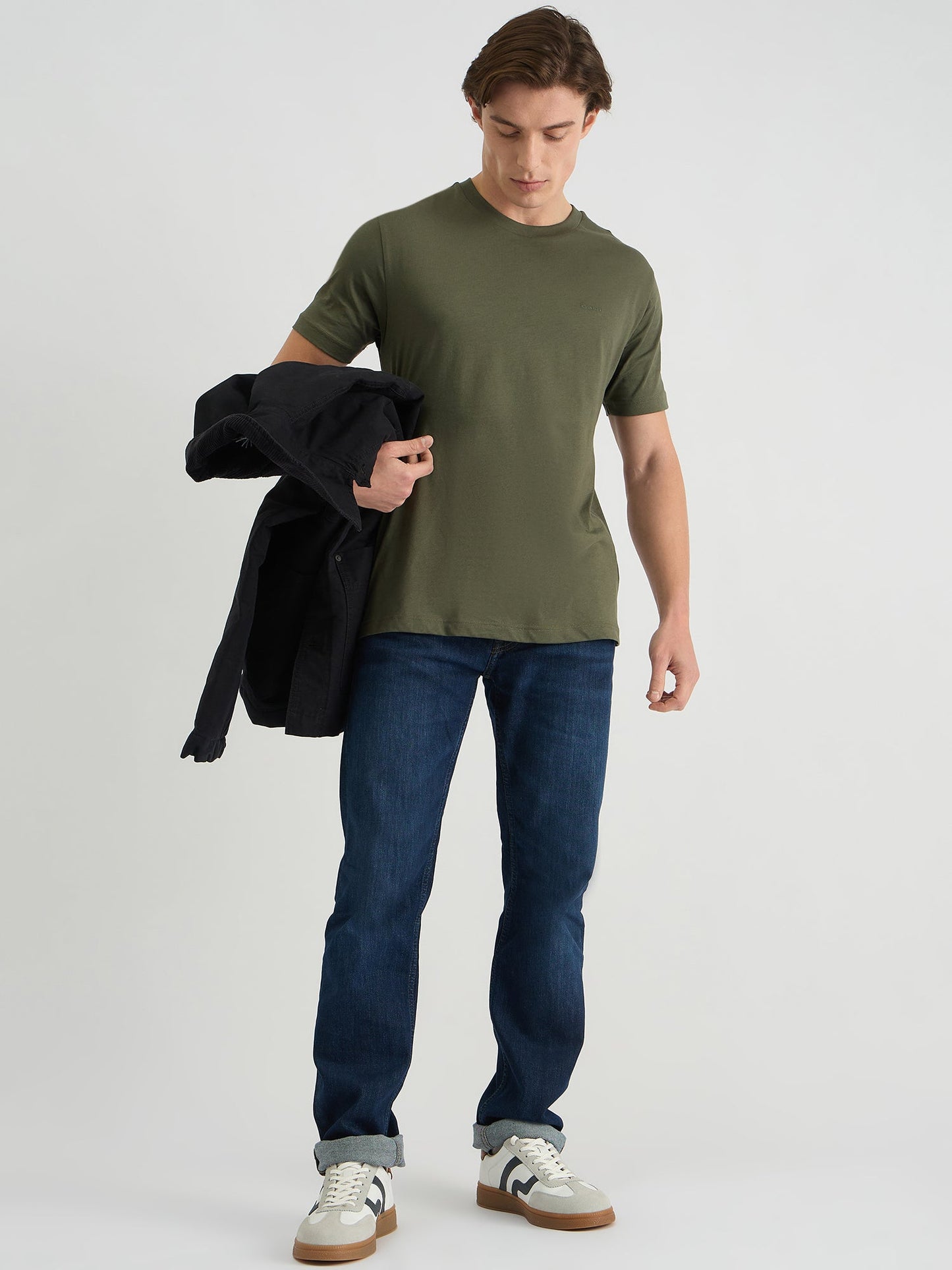 Gant Men Green Regular Fit Solid Crew Neck Tshirt