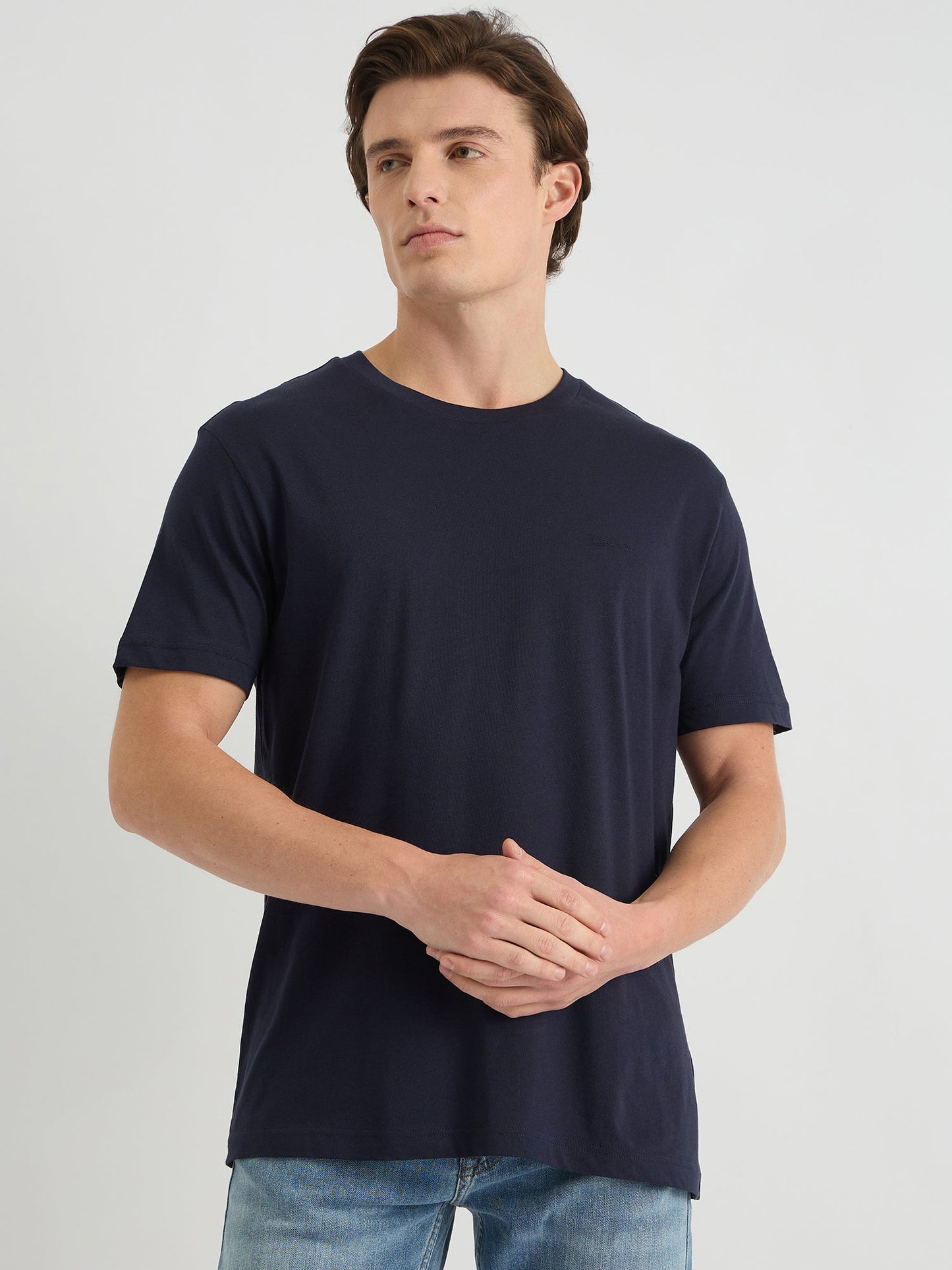 Gant Men Blue Regular Fit Solid Crew Neck Tshirt