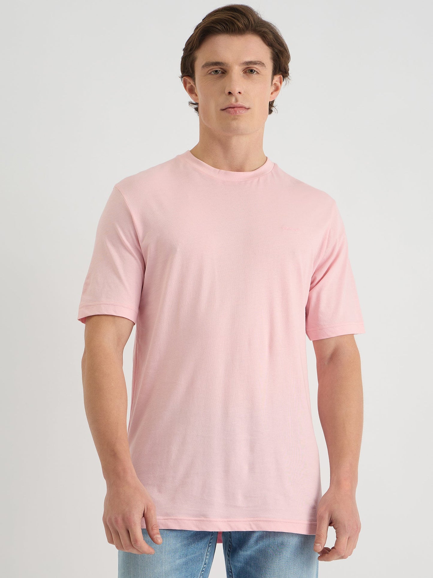 Gant Men Pink Regular Fit Solid Crew Neck Tshirt