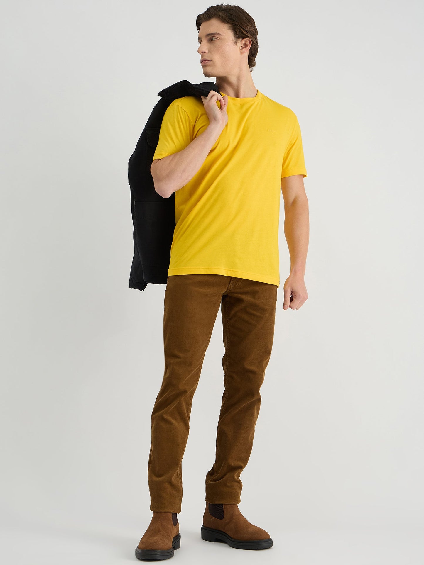 Gant Men Yellow Regular Fit Solid Crew Neck Tshirt