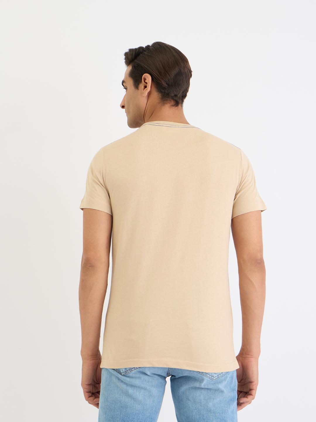 Gant Men Beige Solid Round Neck Tshirt