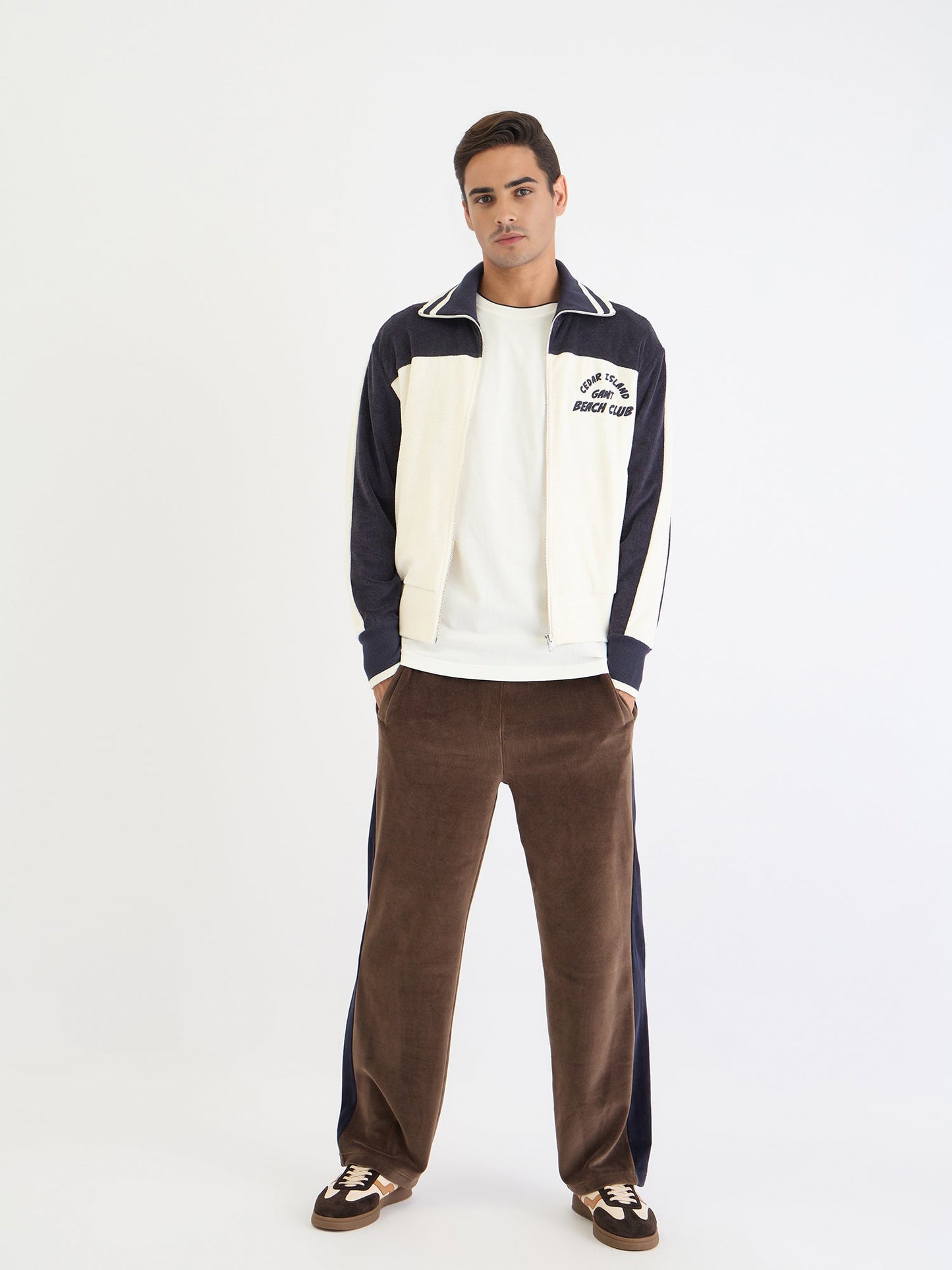 Gant Men White Solid Round Neck Tshirt