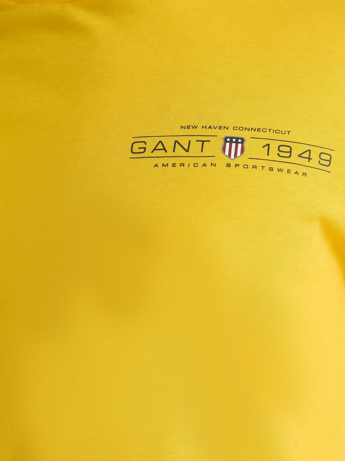 Gant Men Yellow Regular Fit Solid Polo Tshirt