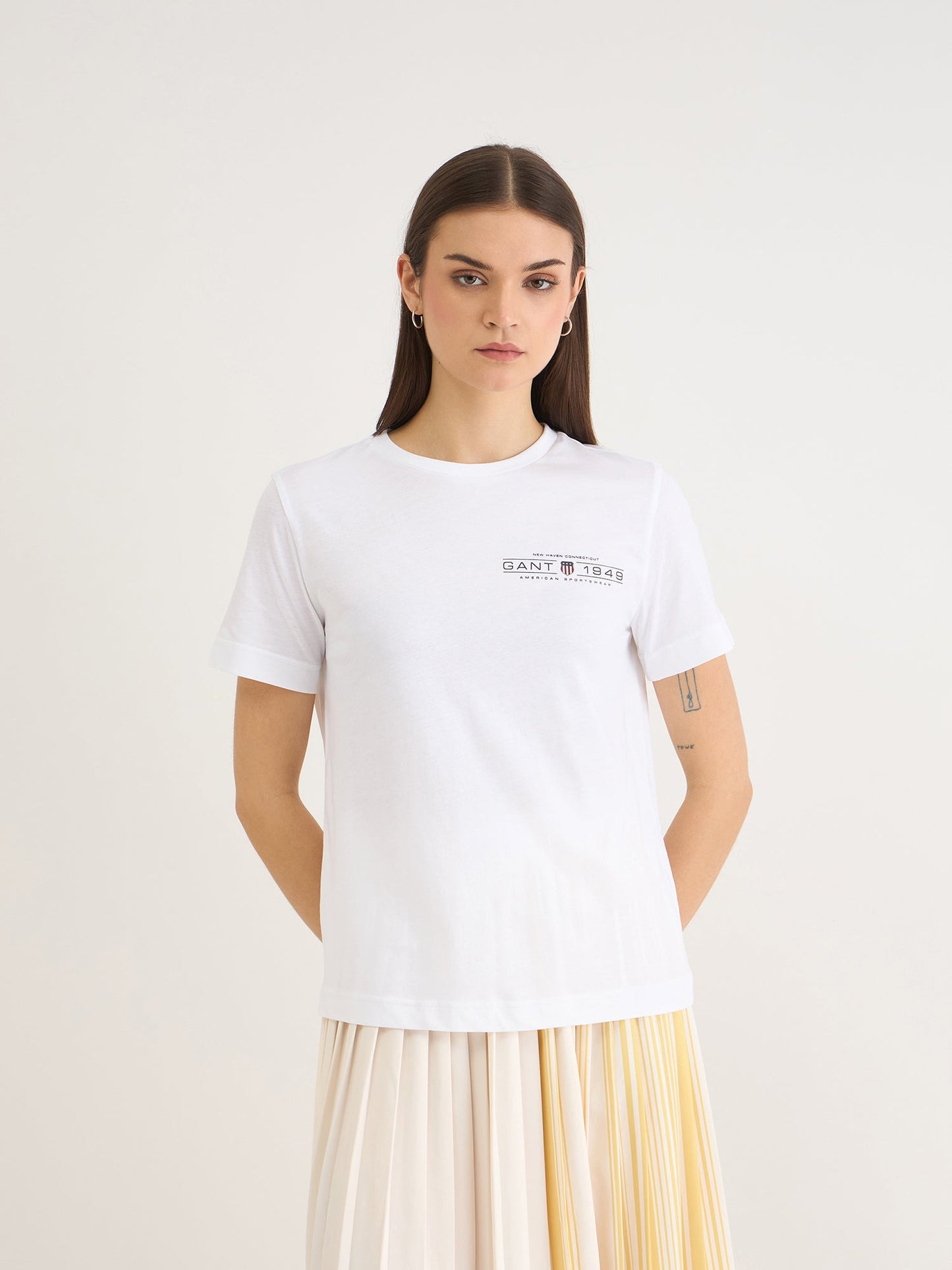 Gant Women White Solid Crew Neck Tshirt