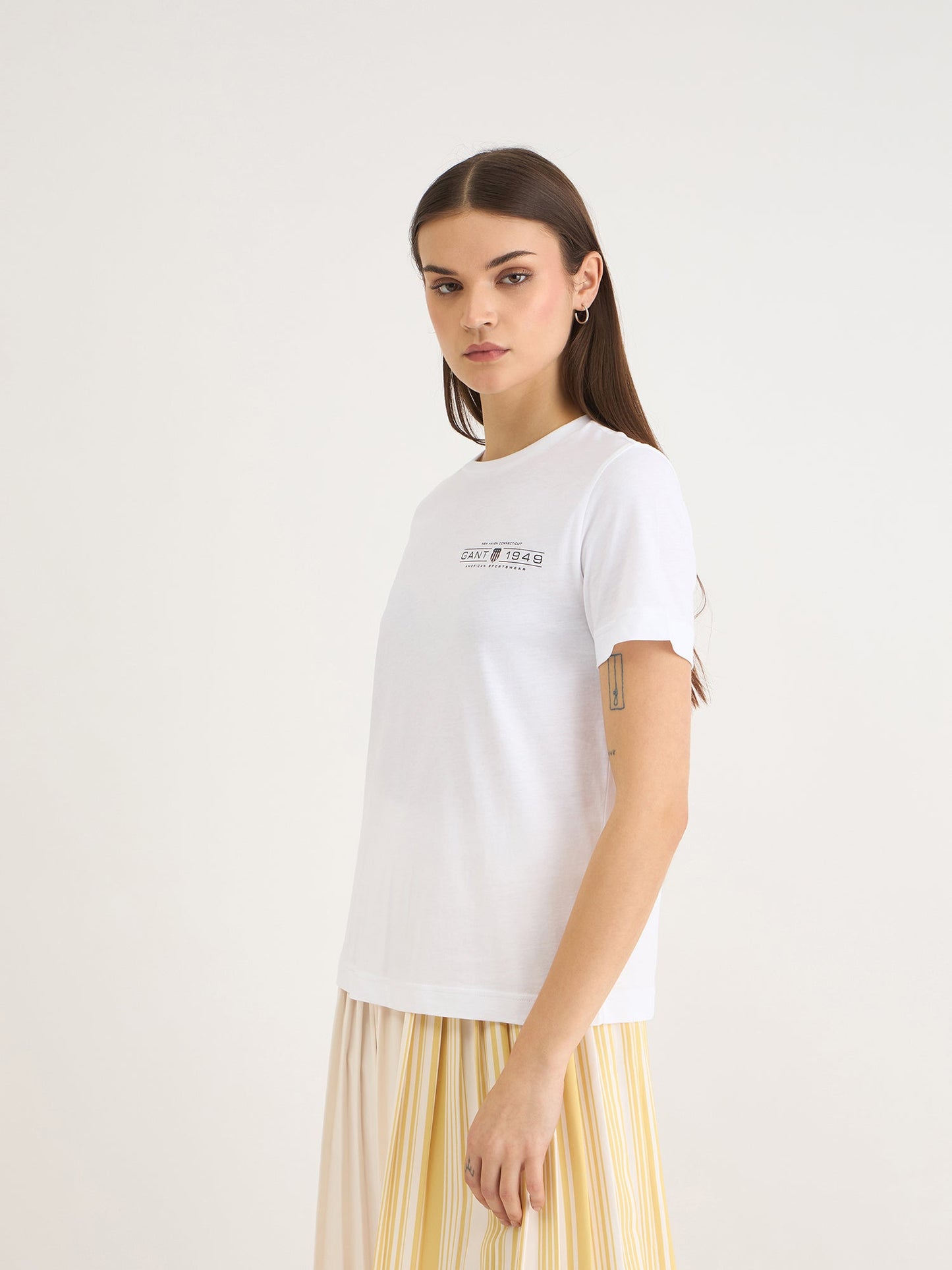 Gant Women White Solid Crew Neck Tshirt