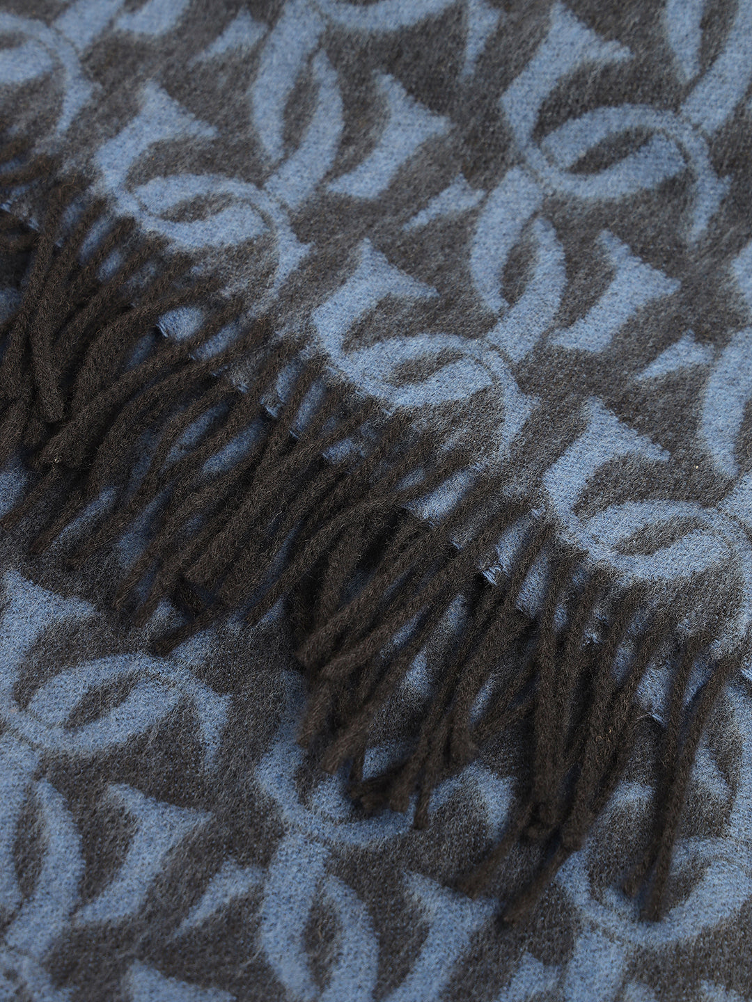 Gant Men Blue Printed Scarf