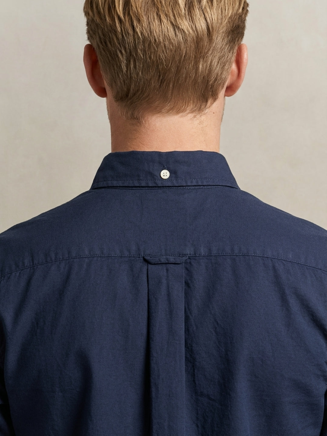 Gant Men Blue Solid Regular Fit Pure Cotton Shirt