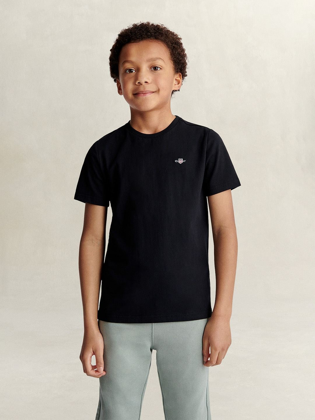 Gant Boys Black Solid Regular Fit Pure Cotton T-Shirt
