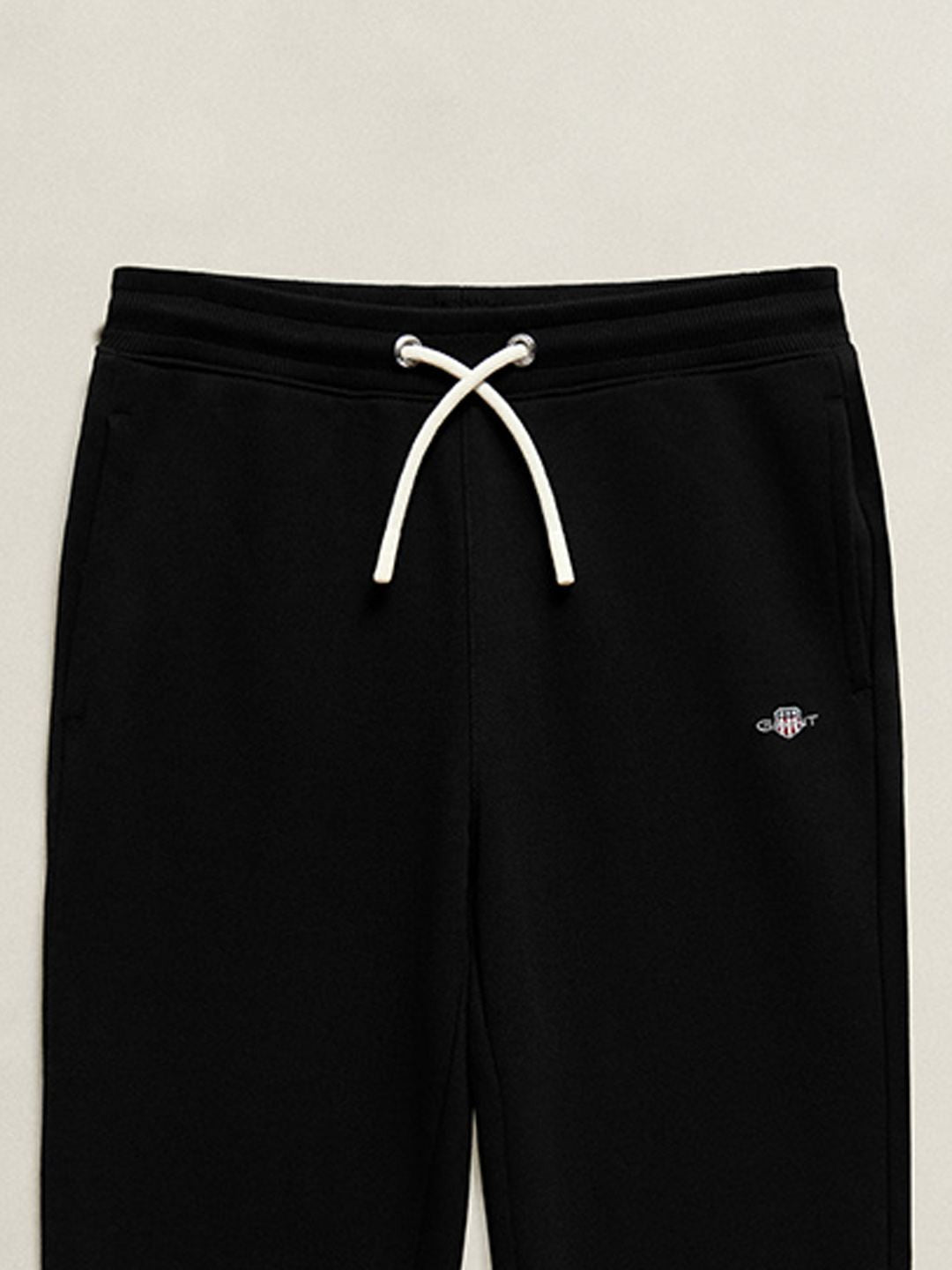 Gant Boys Black Solid Regular Fit Pure Cotton Sweatpant