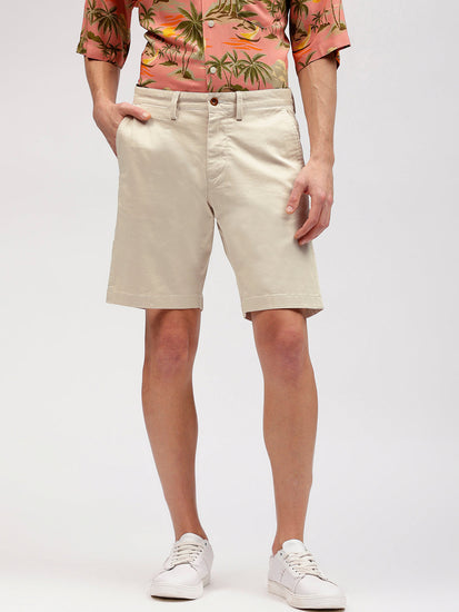 Gant Men Beige Solid Slim Fit Mid-rise Chinos Shorts