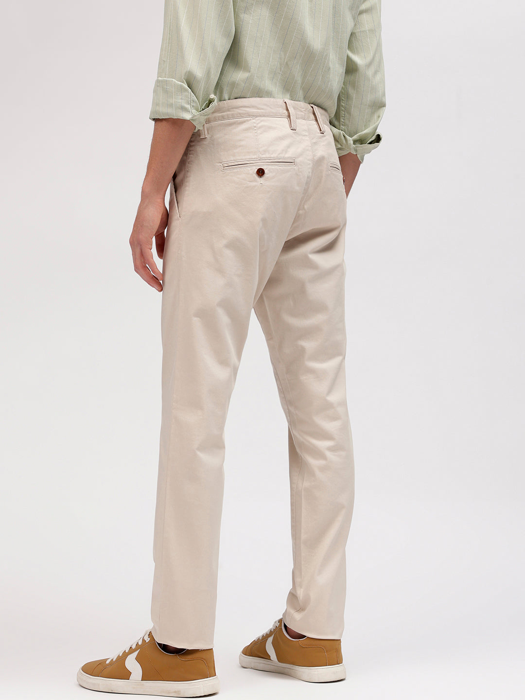 Gant Men Beige Solid Flat Front Slim Fit Mid-Rise Trouser