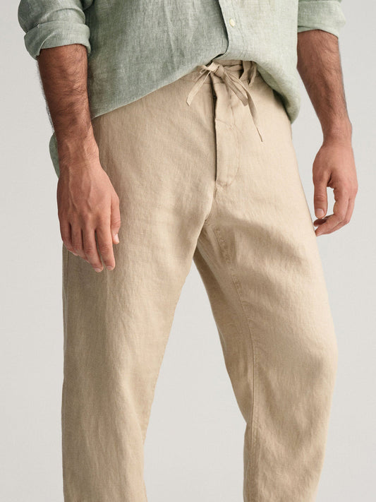 Gant Men Beige Solid Relaxed Fit Trouser