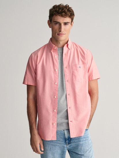 Gant Men Pink Solid Button Down Collar Short Sleeves Shirt