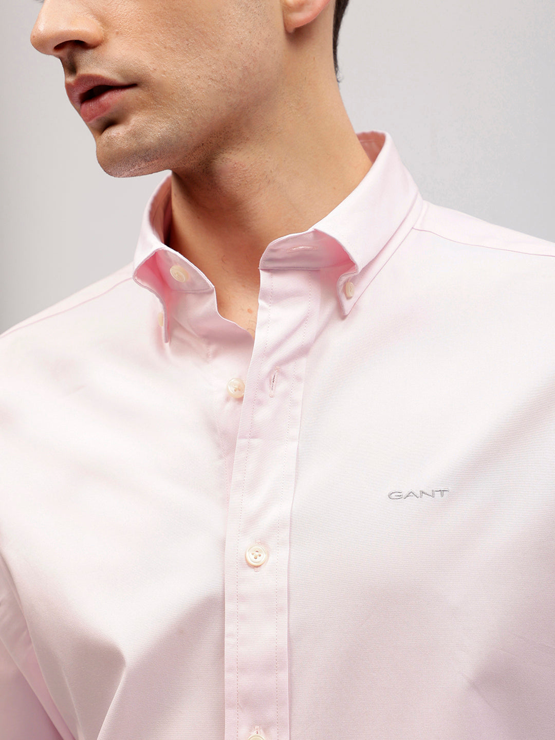 Gant Men Pink Solid Button-down Collar Full Sleeves Shirt