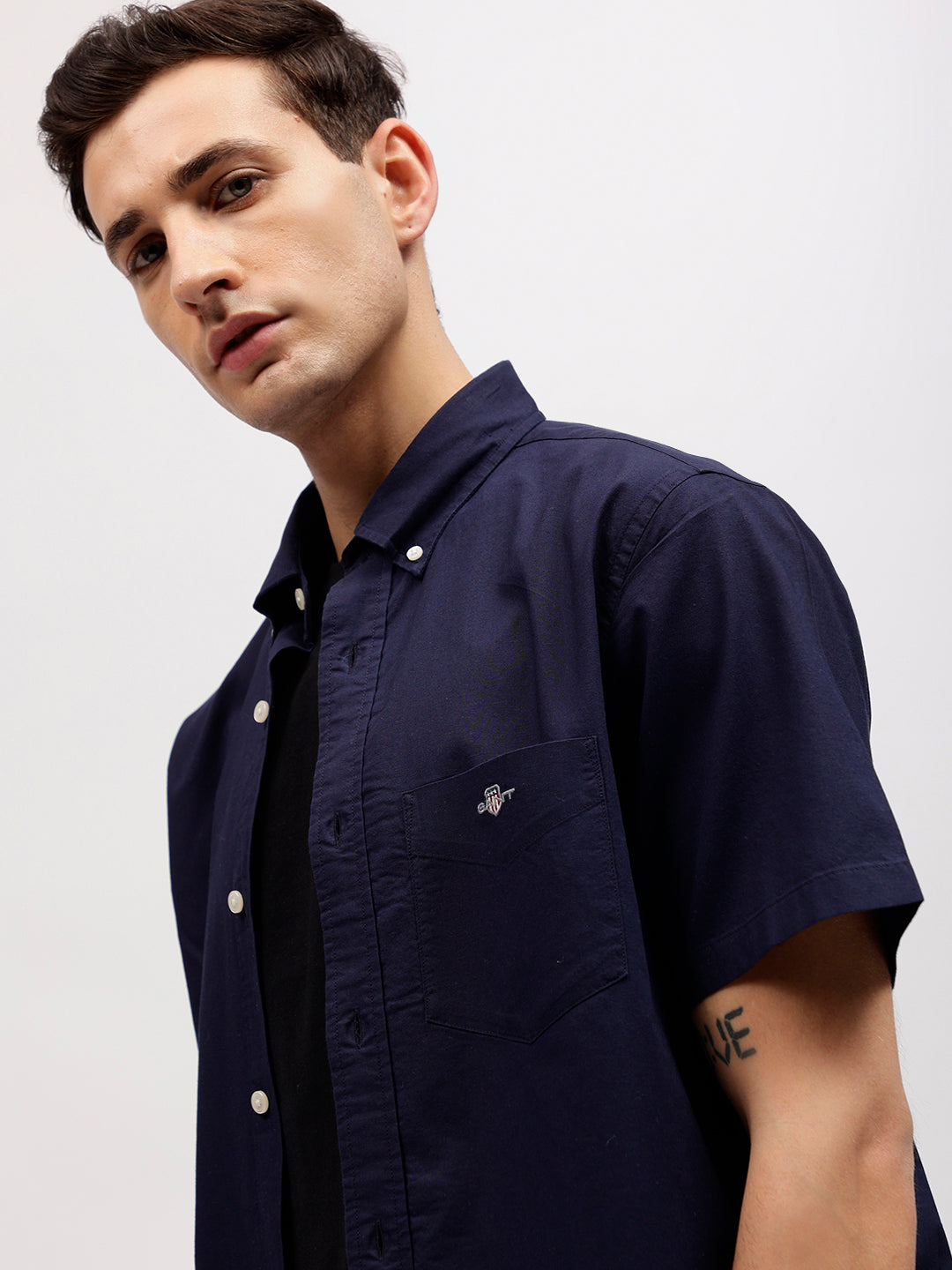 Gant Men Blue Solid Button-down Collar Short Sleeves Linen Shirt