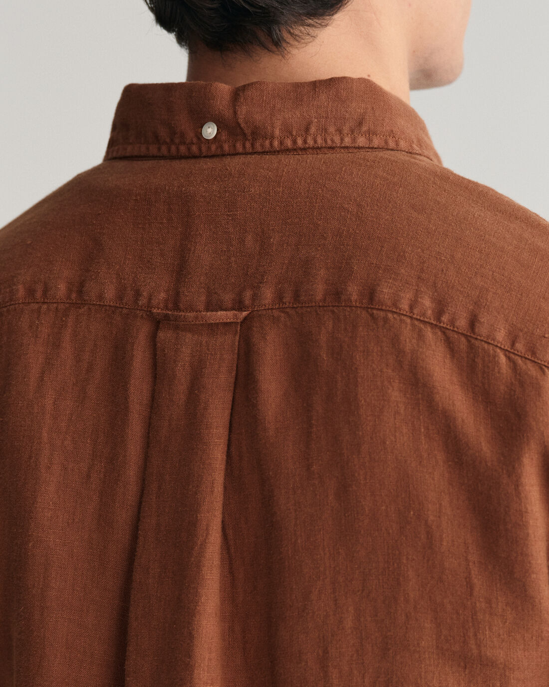 Gant Men Brown Solid Button-down Collar Long Sleeves Linen Shirt