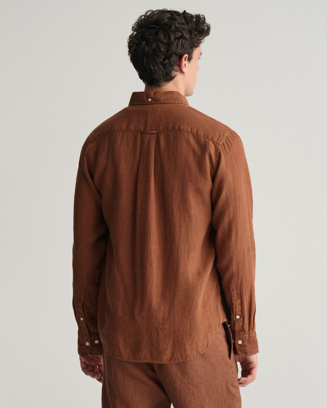 Gant Men Brown Solid Button-down Collar Long Sleeves Linen Shirt